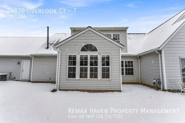 Building Photo - 24870 Overlook Ct