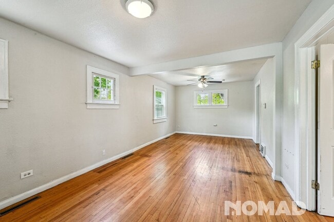 Building Photo - Charming 3BR House in Denver