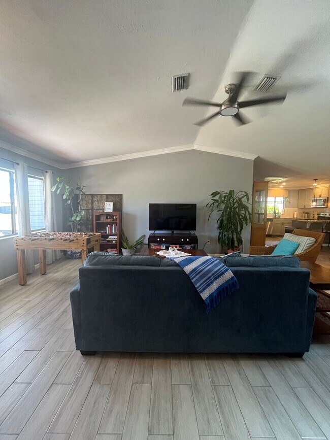 Building Photo - Fully Furnished 3-Bedroom Home in Palm Coa...