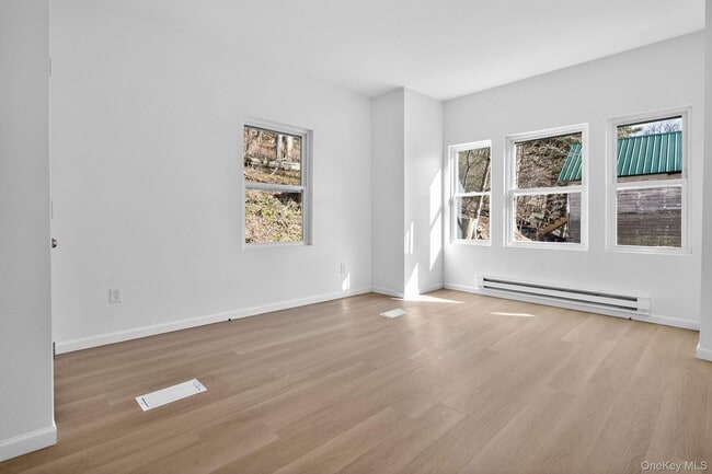 Building Photo - 2016 Old Rte 17