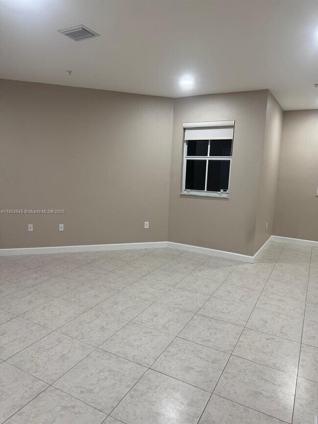 Building Photo - 230 NW 109th Ave