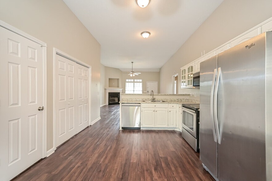 Building Photo - 604 Parrish Wood