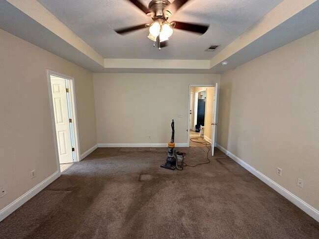 Building Photo - 789 Spence Dr