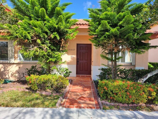 Primary Photo - 20869 NW 4 St