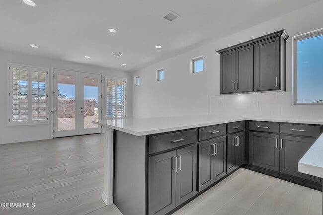 Building Photo - 14936 Hill Ridge Ct