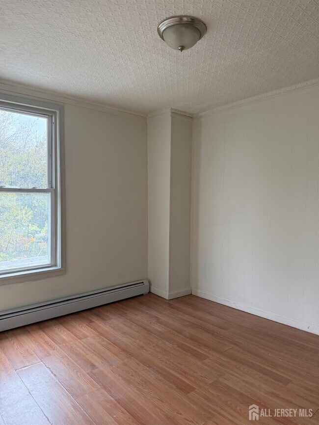 Building Photo - 400 High St