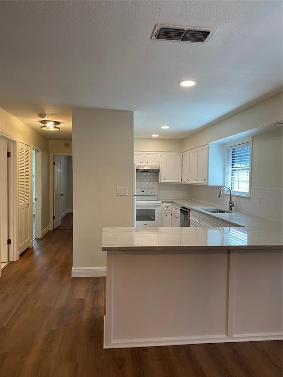 Building Photo - 15410 Enid Dr