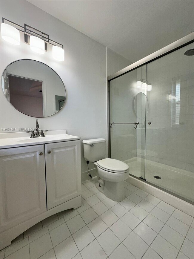 Building Photo - 5541 NW 90th Terrace