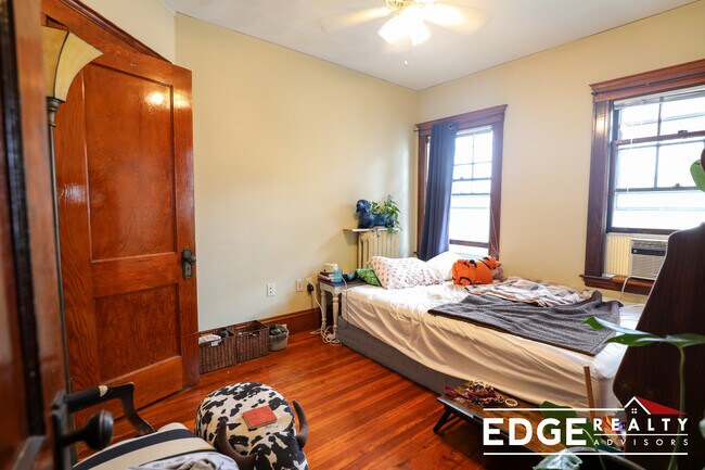 Building Photo - 3 Melton Rd