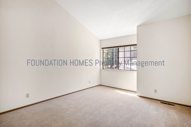 Building Photo - Super Clean Pacheco Valley Townhouse w/Central AC - FOUNDATION
