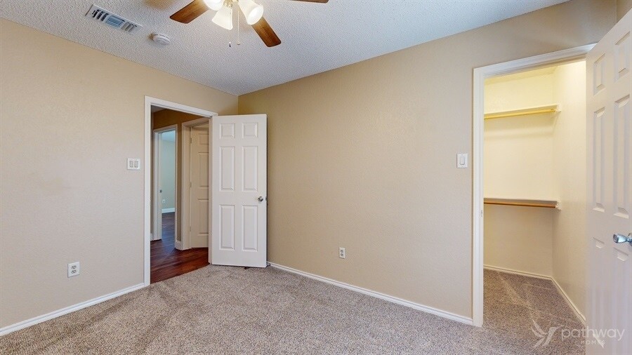 Building Photo - 16 Atlanta Ct