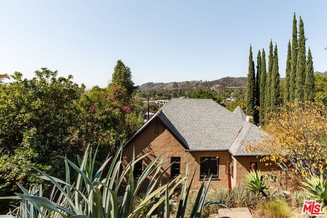 Building Photo - 1428 Holbrook St