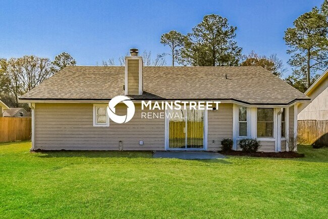 Building Photo - 3 Bedroom Pet-Friendly Home in JACKSONVILLE, FL with Main Street Renewal
