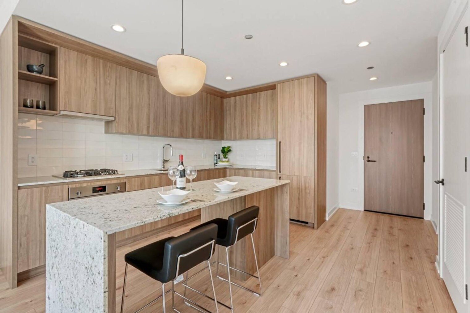 Building Photo - 540 N Orleans St