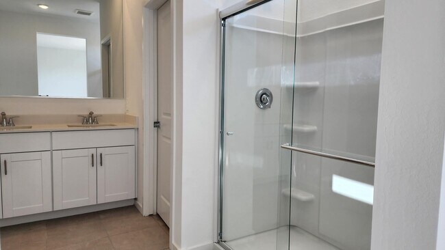 Building Photo - 7615 E Cozy Cottage Ln