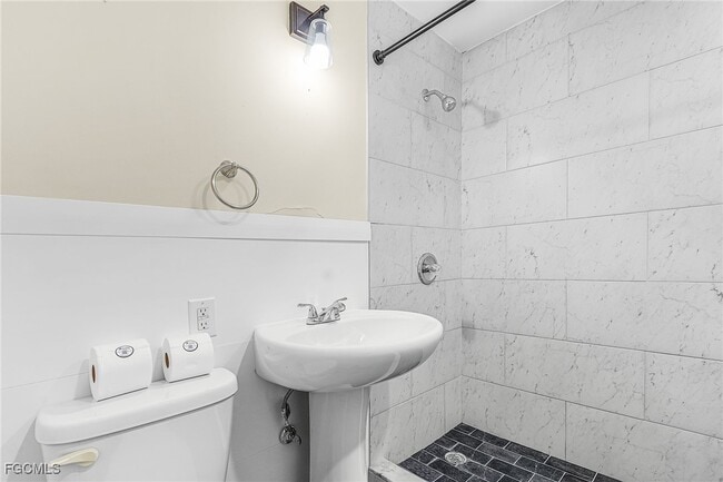 Building Photo - 135 Delmar Ave