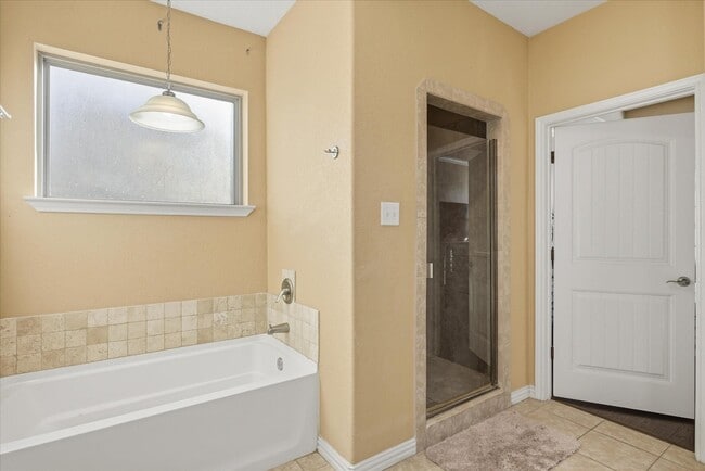 Building Photo - 1720 Elk Run Dr