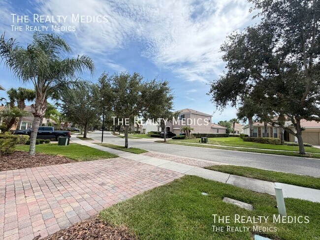 Building Photo - 11867 Padua Ln