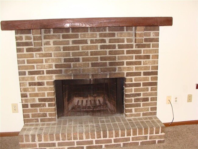 Building Photo - 2331 Newgate Dr