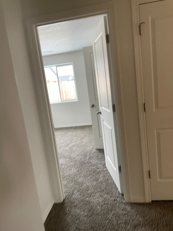 Building Photo - 1328 W Javelin St