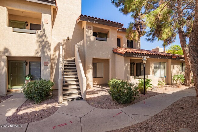 Building Photo - 7008 E Gold Dust Ave