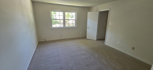 Building Photo - Beautiful 3BR Home in Lorton