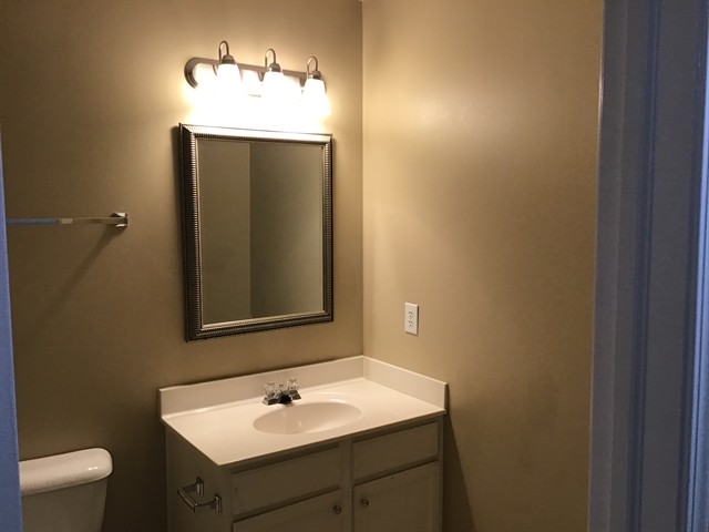 Building Photo - 5837 Columbia Cir