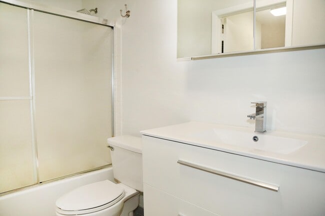 Building Photo - 6080 Verde Trail S