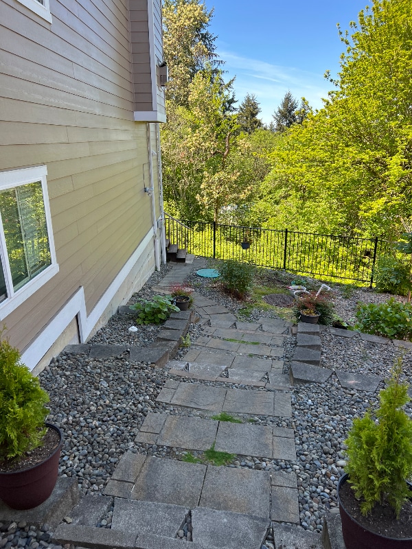 Building Photo - 9006 105 Ave SW