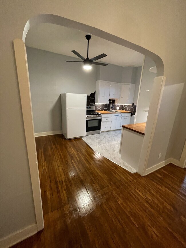 Building Photo - Sunflower Estate LLC