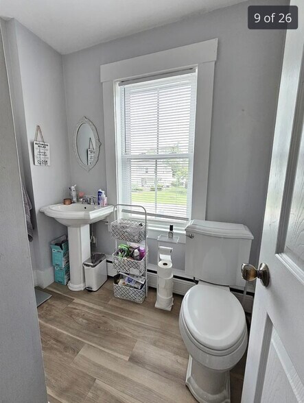 Building Photo - 377 Nashua St