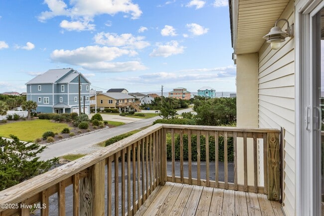 Building Photo - 109 Yaupon Dr