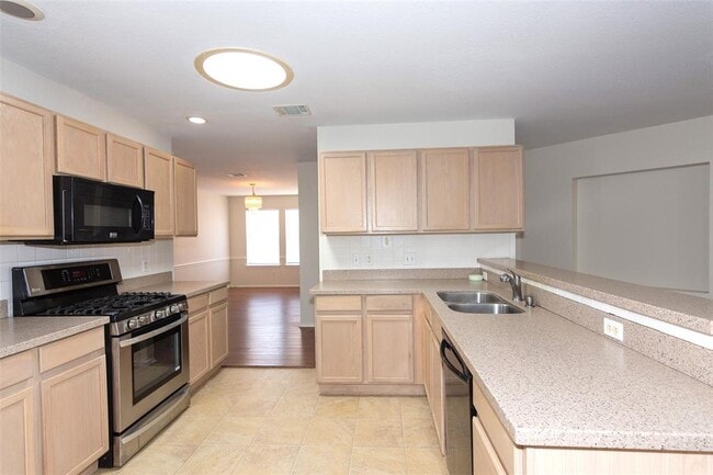 Building Photo - 2321 Friarcreek Loop
