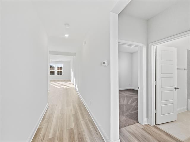 Building Photo - 622 Saxony Dr