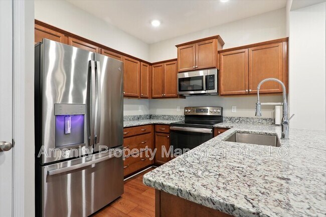 Building Photo - 1208 Kings Land Court