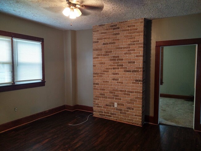 Building Photo - 2358 Hoge Ave