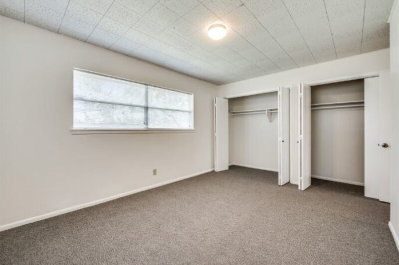 Building Photo - 101 Pine View Dr