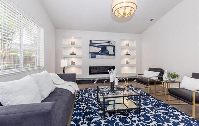 Building Photo - Private and Sizable 4BD/3BA Single Story Home in Livermore South, Easy Commute to 580 & 84!