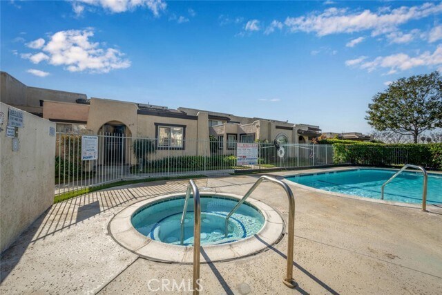 Building Photo - 5764 Laguna Way