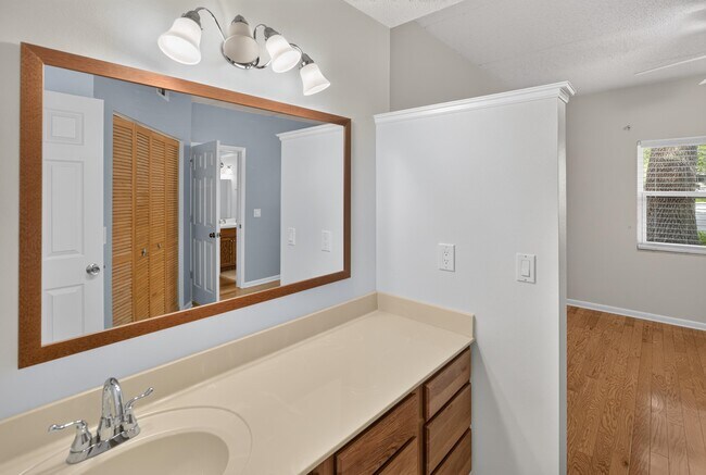 Building Photo - 29 Aledo Ct