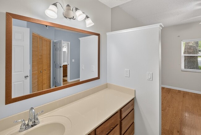 Building Photo - 29 Aledo Ct