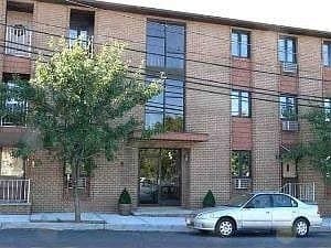 Building Photo - 116-124 North St