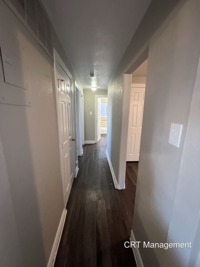 Building Photo - Freshly Updated 3-Bedroom, 1-Bathroom