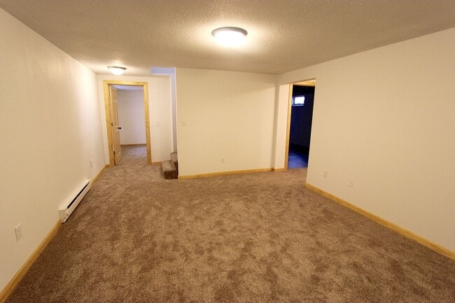 Building Photo - 902 3rd Ave N