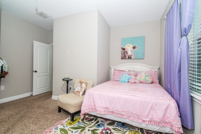 Building Photo - 8114 Champions Forest Way