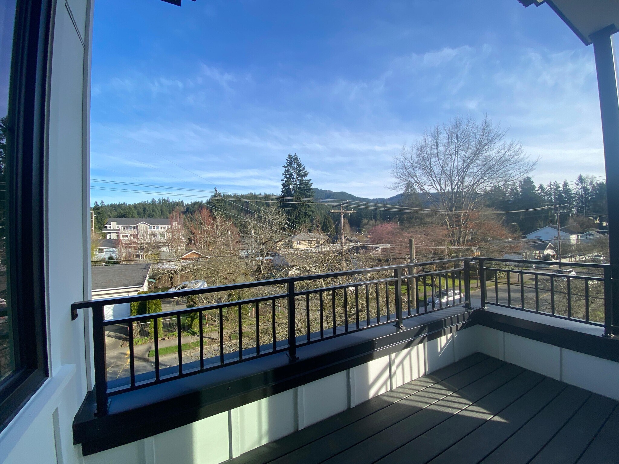 Building Photo - 35 2nd Ave SE