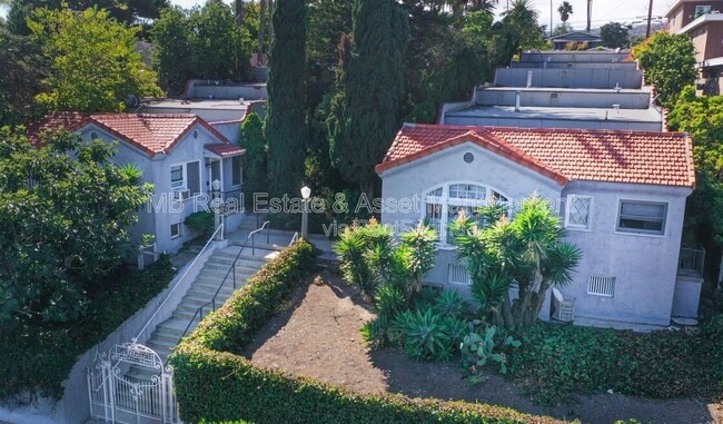 Primary Photo - 807 Oro Terrace