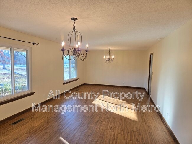 Building Photo - 2367 Graysville Rd