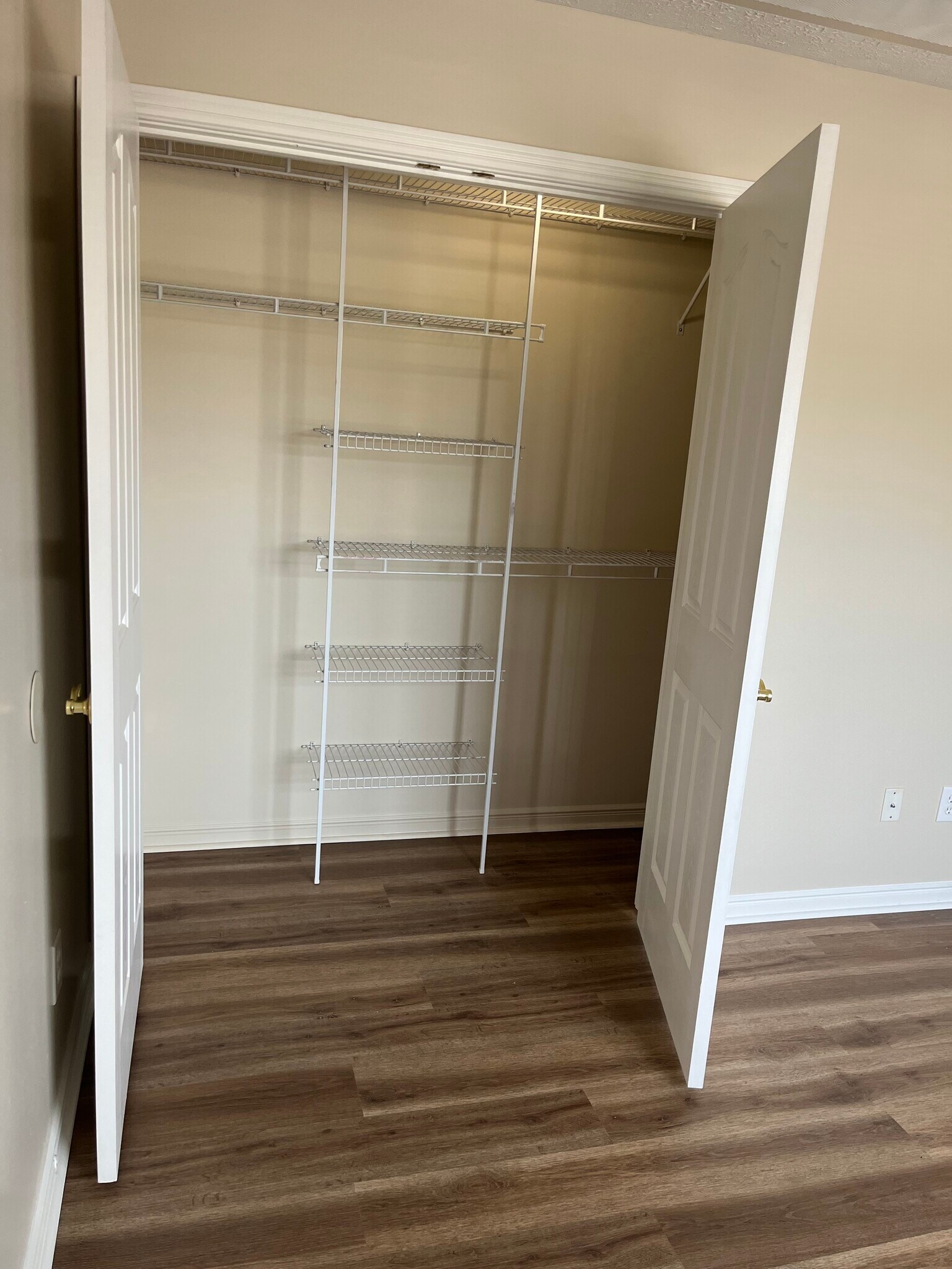 Building Photo - 6121 Upper Hunters Trace