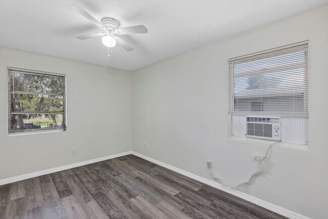 Building Photo - 751 Bellevue Ave